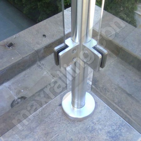 Иноксови парапети